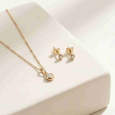 Minimal Gold Square Pendant Necklace for Women | Ziyast